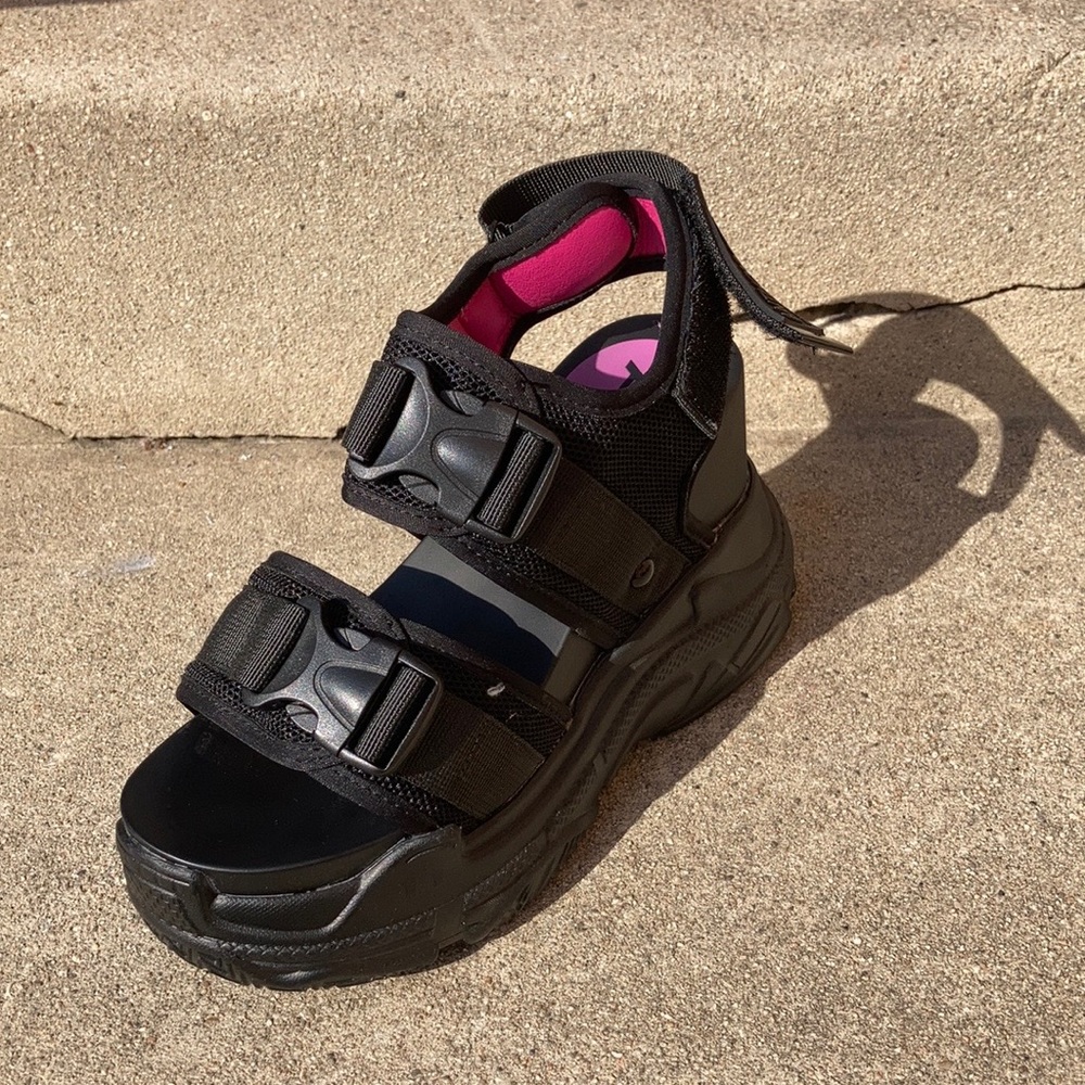 Anthony Wang Size 7 Platform Sandals